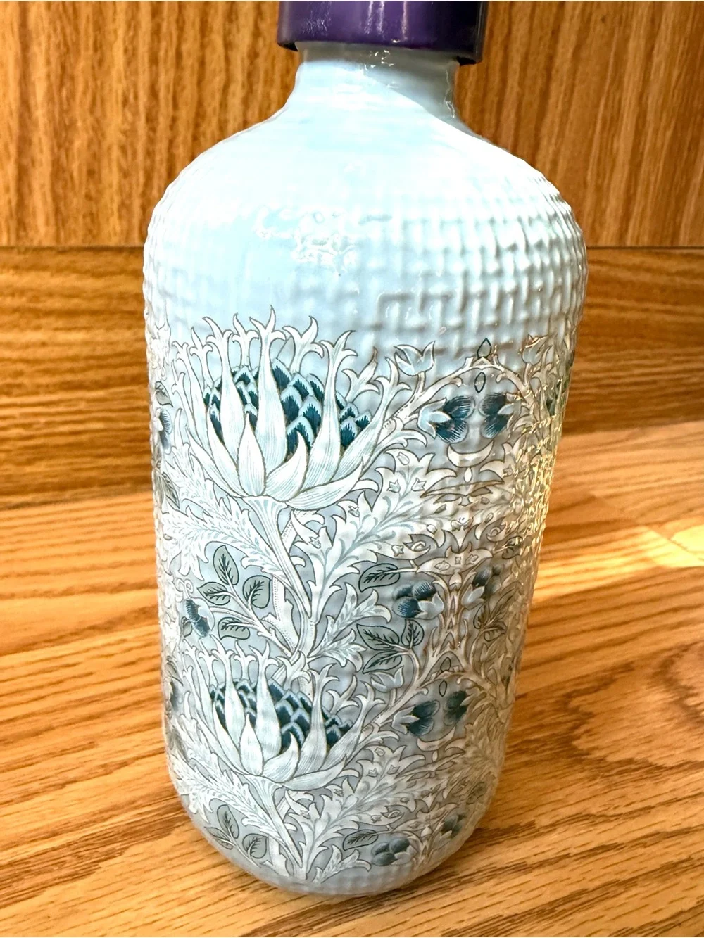 Morris & Co Vanity Soap Pump Dispenser White and Blue Floral Design.Ceramic